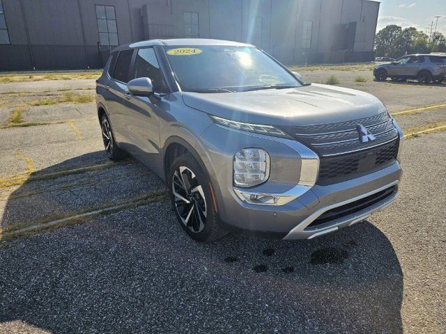 2024 Mitsubishi Outlander SE Black Edition