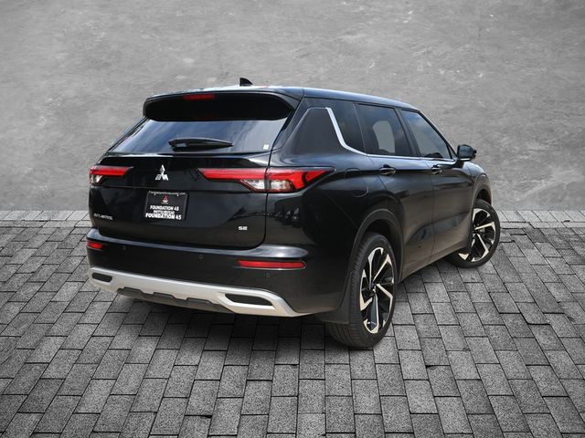 2024 Mitsubishi Outlander SE Black Edition