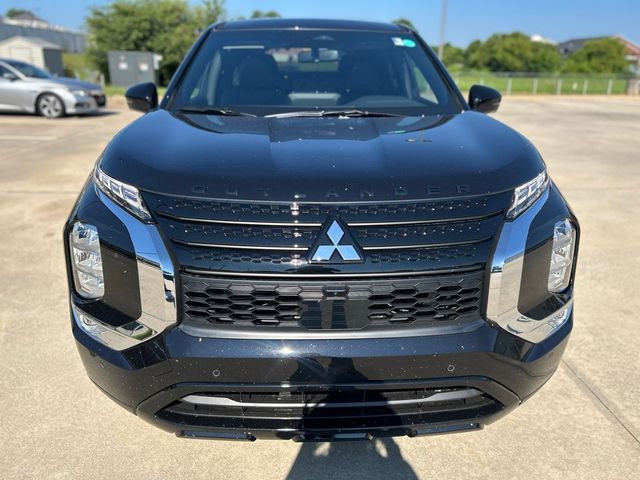 2024 Mitsubishi Outlander SE Black Edition w/Pano Roof