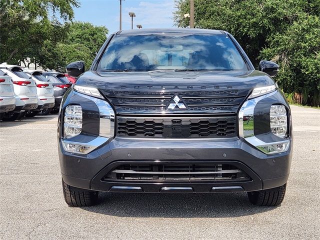 2024 Mitsubishi Outlander SE Black Edition w/Pano Roof