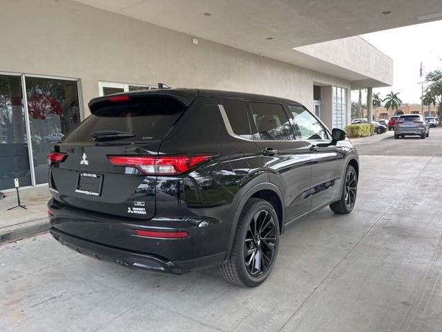 2024 Mitsubishi Outlander SE Black Edition