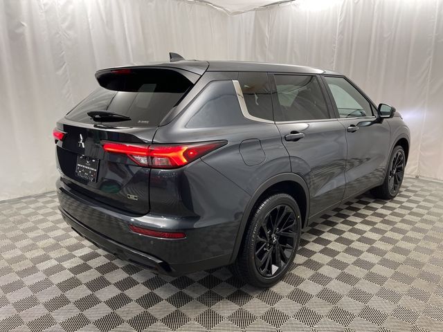 2024 Mitsubishi Outlander SE Black Edition