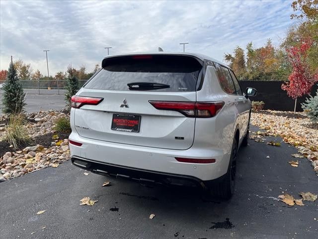 2024 Mitsubishi Outlander SE Black Edition