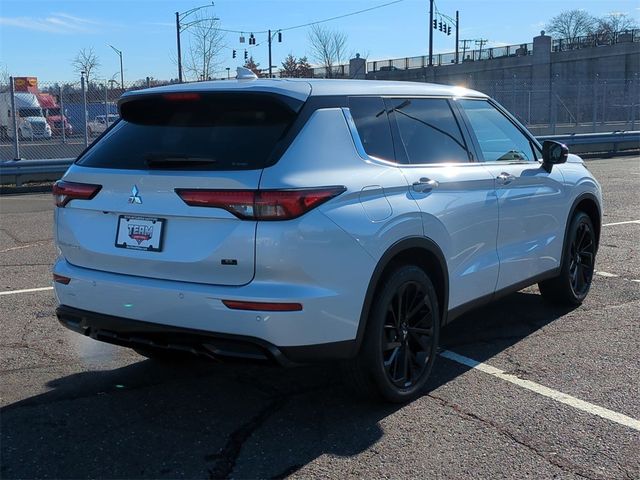 2024 Mitsubishi Outlander SE Black Edition