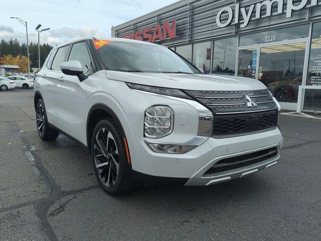 2024 Mitsubishi Outlander SE Black Edition