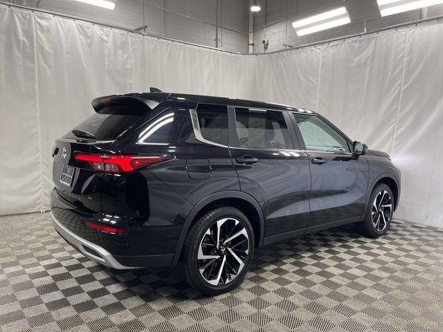 2024 Mitsubishi Outlander SE Black Edition