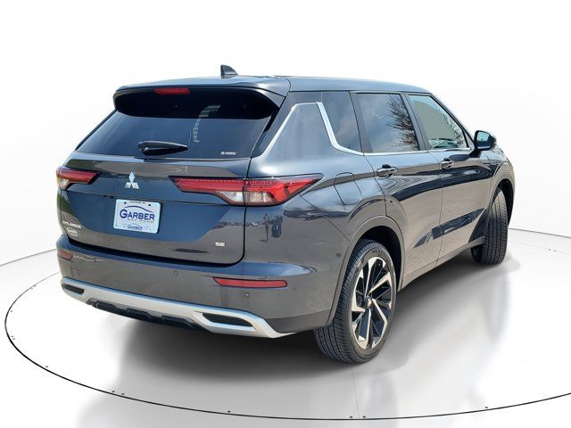 2024 Mitsubishi Outlander SE Black Edition