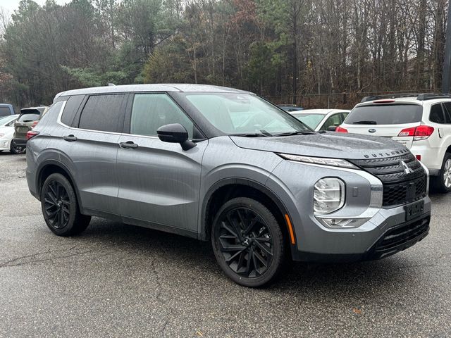 2024 Mitsubishi Outlander SE Black Edition