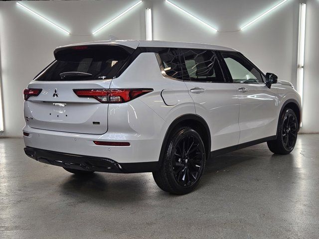 2024 Mitsubishi Outlander SE Black Edition