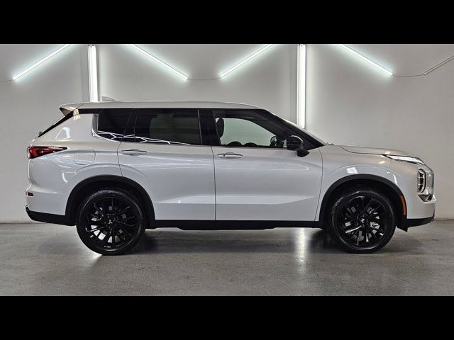 2024 Mitsubishi Outlander SE Black Edition