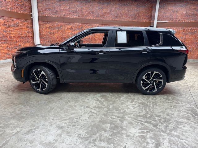 2024 Mitsubishi Outlander SE Black Edition