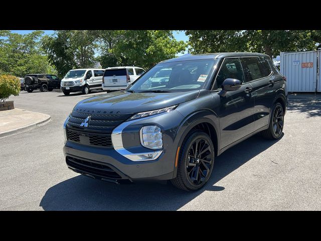 2024 Mitsubishi Outlander SE Black Edition