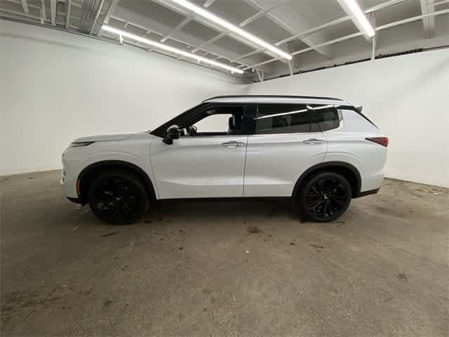 2024 Mitsubishi Outlander SE Black Edition