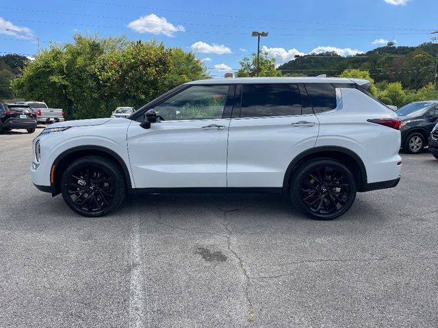 2024 Mitsubishi Outlander SE Black Edition