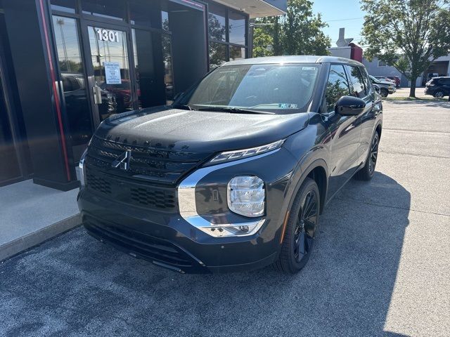 2024 Mitsubishi Outlander SE Black Edition