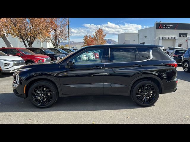 2024 Mitsubishi Outlander SE Black Edition