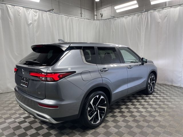 2024 Mitsubishi Outlander SE Black Edition