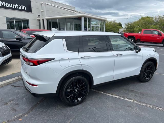 2024 Mitsubishi Outlander SE Black Edition