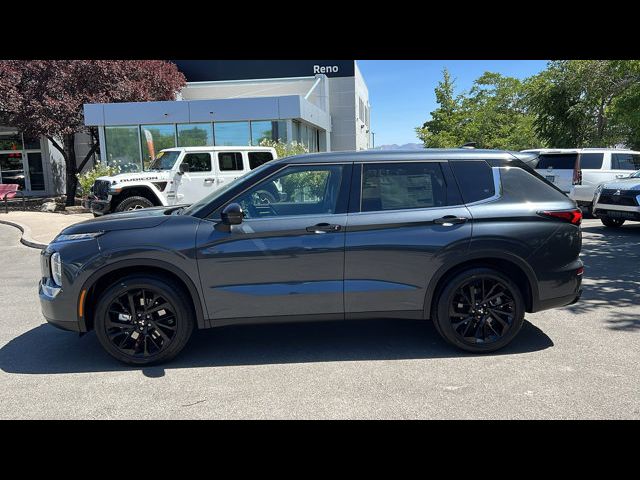 2024 Mitsubishi Outlander SE Black Edition