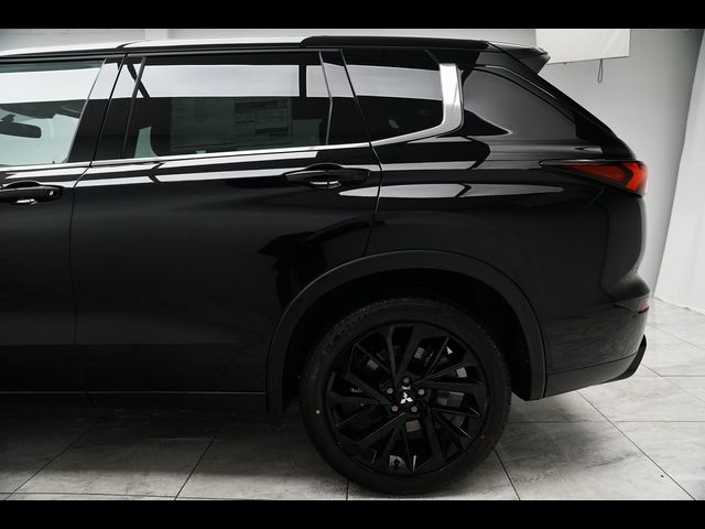 2024 Mitsubishi Outlander SE Black Edition