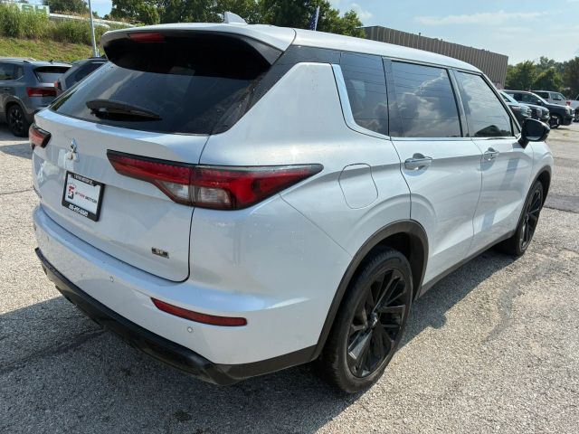 2024 Mitsubishi Outlander SE Black Edition