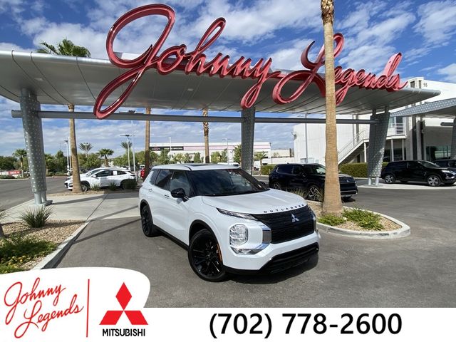 2024 Mitsubishi Outlander SE Black Edition w/Pano Roof