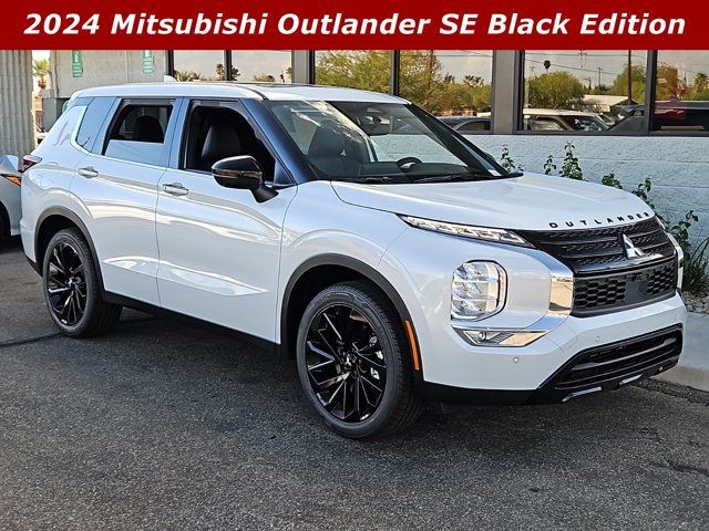 2024 Mitsubishi Outlander SE Black Edition w/Pano Roof