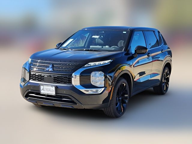 2024 Mitsubishi Outlander SE Black Edition w/Pano Roof