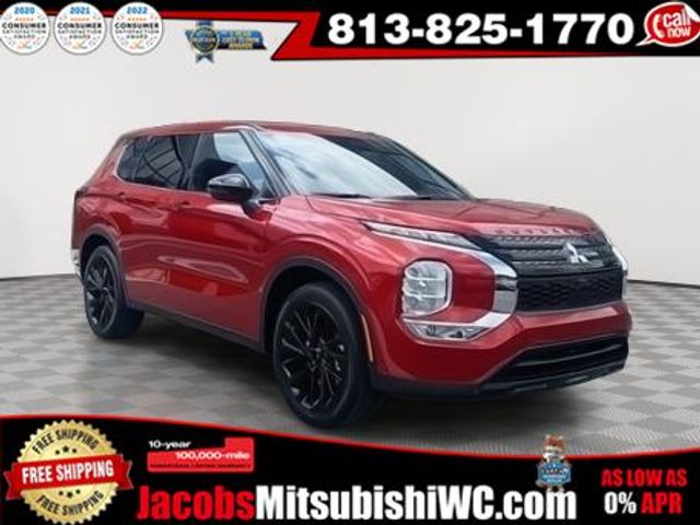 2024 Mitsubishi Outlander SE Black Edition w/Pano Roof