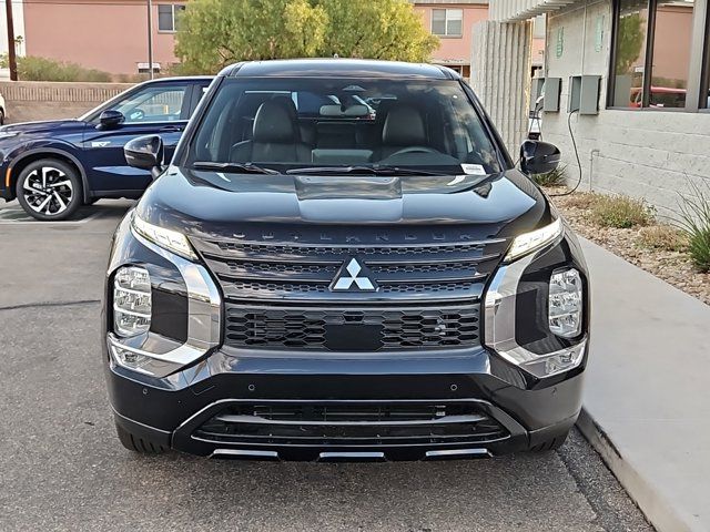 2024 Mitsubishi Outlander SE Black Edition w/Pano Roof