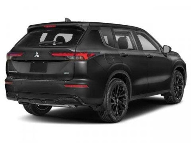 2024 Mitsubishi Outlander SE Black Edition w/Pano Roof