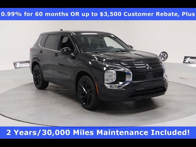 2024 Mitsubishi Outlander SE Black Edition w/Pano Roof