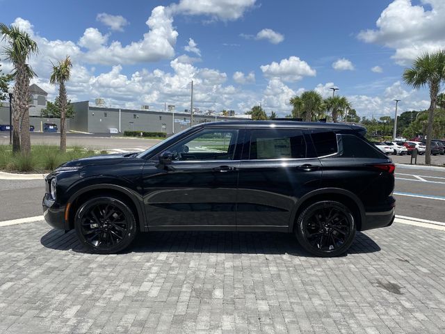 2024 Mitsubishi Outlander SE Black Edition w/Pano Roof