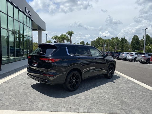 2024 Mitsubishi Outlander SE Black Edition w/Pano Roof