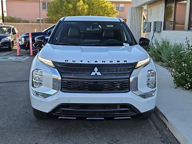 2024 Mitsubishi Outlander SE Black Edition w/Pano Roof