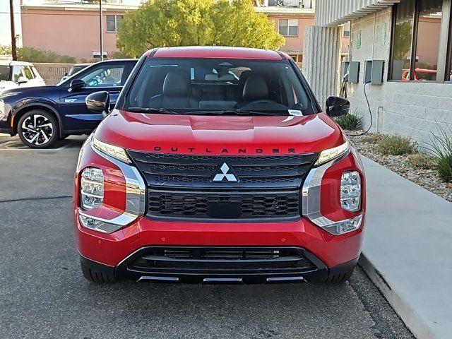 2024 Mitsubishi Outlander SE Black Edition w/Pano Roof