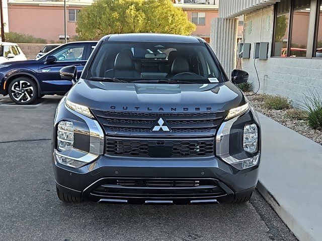 2024 Mitsubishi Outlander SE Black Edition w/Pano Roof