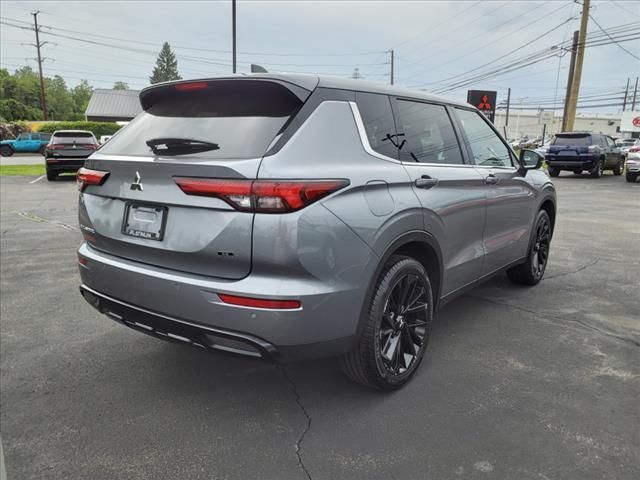 2024 Mitsubishi Outlander SE Black Edition