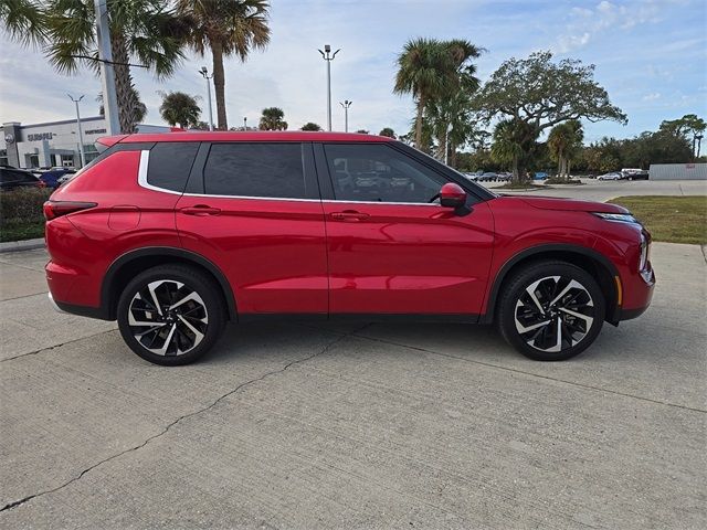 2024 Mitsubishi Outlander SE Black Edition w/Pano Roof