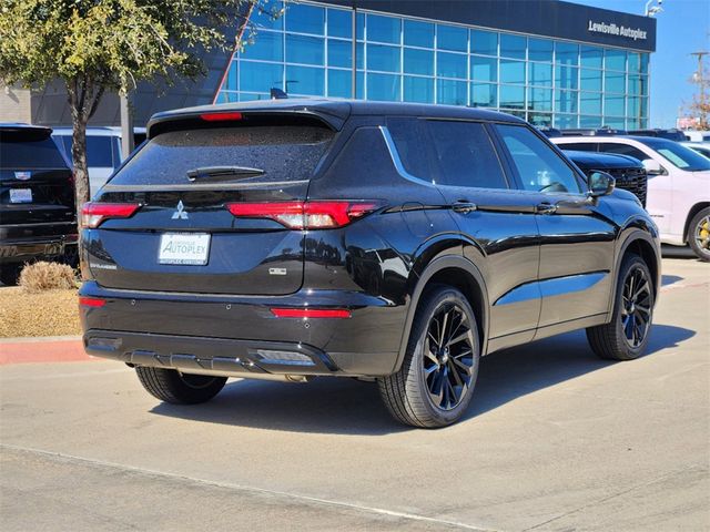 2024 Mitsubishi Outlander SE Black Edition w/Pano Roof