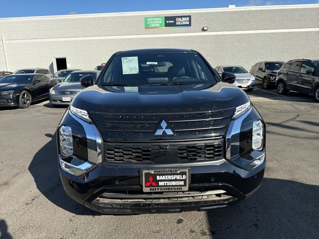 2024 Mitsubishi Outlander SE Black Edition w/Pano Roof