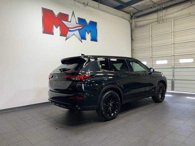 2024 Mitsubishi Outlander SE Black Edition