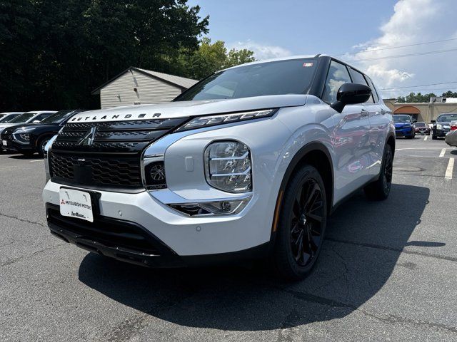 2024 Mitsubishi Outlander SE Black Edition w/Pano Roof