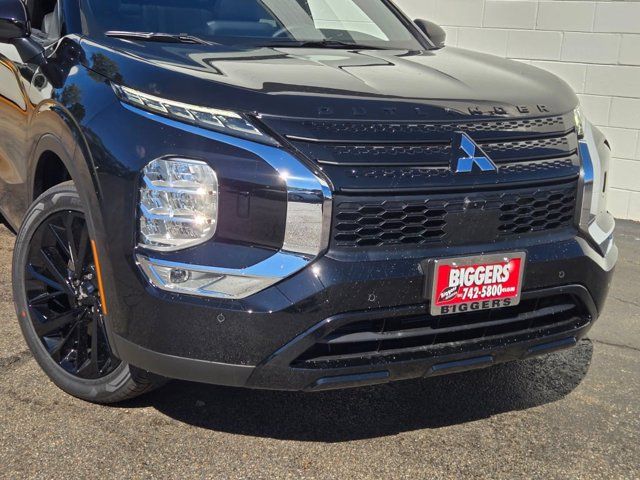 2024 Mitsubishi Outlander SE Black Edition w/Pano Roof