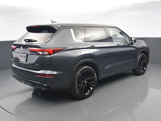 2024 Mitsubishi Outlander SE Black Edition w/Pano Roof