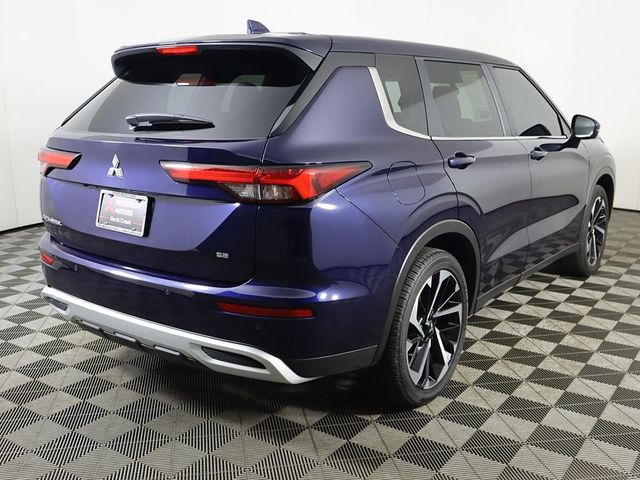 2024 Mitsubishi Outlander SE Black Edition w/Pano Roof