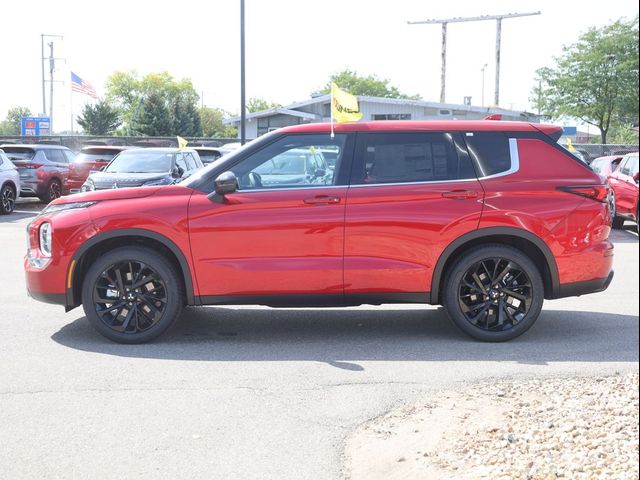 2024 Mitsubishi Outlander SE Black Edition w/Pano Roof