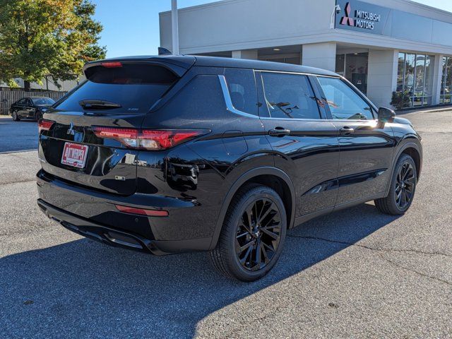 2024 Mitsubishi Outlander SE Black Edition w/Pano Roof