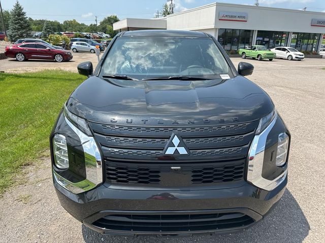 2024 Mitsubishi Outlander SE Black Edition w/Pano Roof