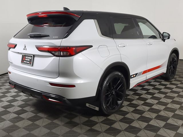 2024 Mitsubishi Outlander SE Black Edition w/Pano Roof